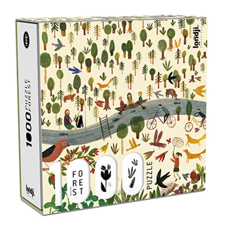 Verpackung des Forest 1000 Puzzle von Londji: Illustration mit dichtem Wald aus verschiedenen Baumarten, Fluss mit Kanufahrern, Radfahrern, Menschen am Ufer, Tieren wie Fuchs, Vögeln und Hirschen.
