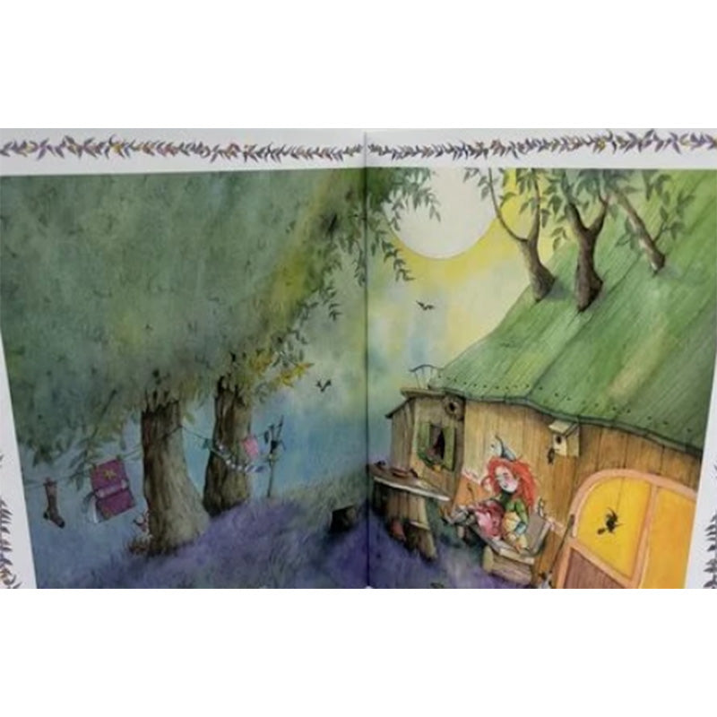 Innenansicht des Stickerbuchs mit einer farbenfrohen Doppelseite: Frida sitzt vor ihrem Hexenhaus im Wald, umgeben von Natur und magischer Atmosphäre.