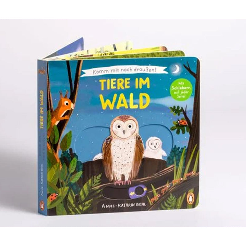 Buchvorderseite stehend. Buch „Tiere im Wald“ mit Slider-Funktion auf jeder Seite, Eule sitzt auf einem Baumstumpf.