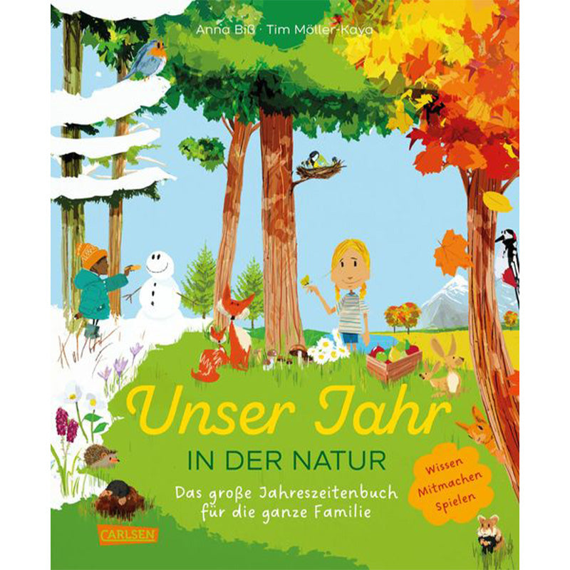 Buchcover von „Unser Jahr in der Natur“. Verschiedene Jahreszeiten werden dargestellt, Kinder spielen draußen zwischen Bäumen im Frühling, Sommer, Herbst und Winter.