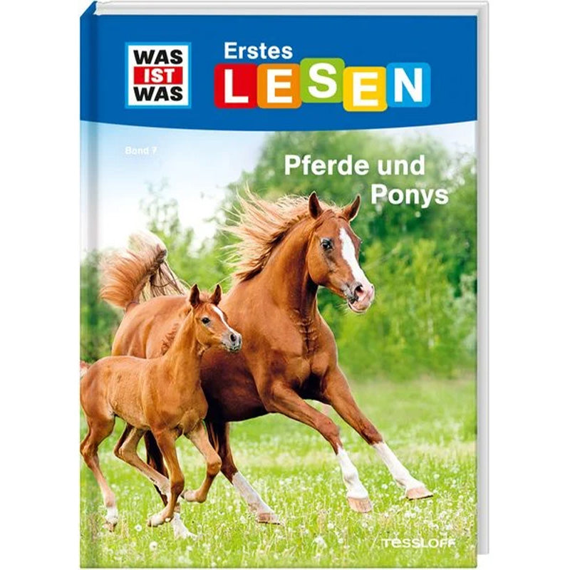 Buchcover: Titel „Was ist Was Erstes Lesen – Pferde und Ponys“, mit einem braunen Pferd und Fohlen, die über eine grüne Wiese galoppieren.
