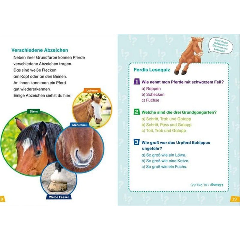 Buchseite: Fotos von Pferdeköpfen und Beinen mit verschiedenen Abzeichen wie Stern und Laterne; daneben ein Lesequiz mit Fragen.