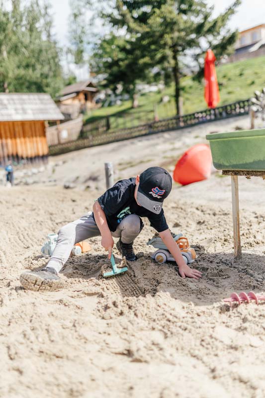 Wasserspielplatz Sand Rechen