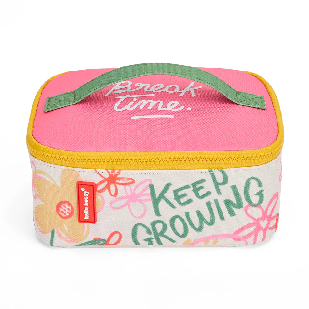 lunchtasche mit blumen und rosa deckel, reissverschluss ist geschlossen