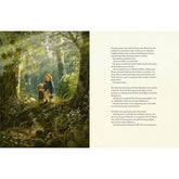 Illustration aus dem Kinderbuch Als der Wald erwachte. Zwei Kinder stehen im dichten, grünen Wald, umgeben von Bäumen und Farnen, während Sonnenstrahlen durch das Blätterdach scheinen. Auf der rechten Seite befindet sich Text auf weißem Hintergrund.
