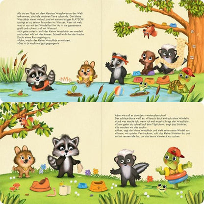 Der Babywaschbär ist nass und hält seine Windel in der Hand, andere Tiere stehen um ihn herum, neben ihm steht das Töpfchen.