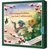 Buchcover: Titel „Der kleine Siebenschläfer – Adventsgeschichten aus dem Lichterwald“ – zeigt den kleinen Siebenschläfer mit Mütze und eine Maus, die gemeinsam einen Weihnachtsbaum schmücken.