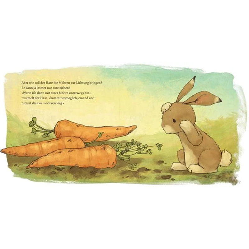 Buchseite. Der Hase sitzt ratlos vor drei großen Möhren, die auf dem Boden liegen.