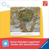 Illustration mit Eichhörnchen im Kobel hoch im Baum, herbstliche Blätter im Wind, grauer Himmel, Text im Buch, Hinweis ab 18 Monaten, Ravensburger, Klassiker für Kinder
