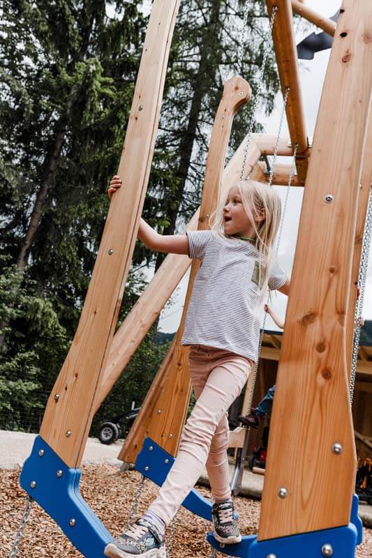Motorikspielplatz_Geschicklichkeitspacours
