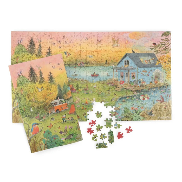 Fast fertig gebautes Puzzle mit schöner Landschaft und Camping Situation