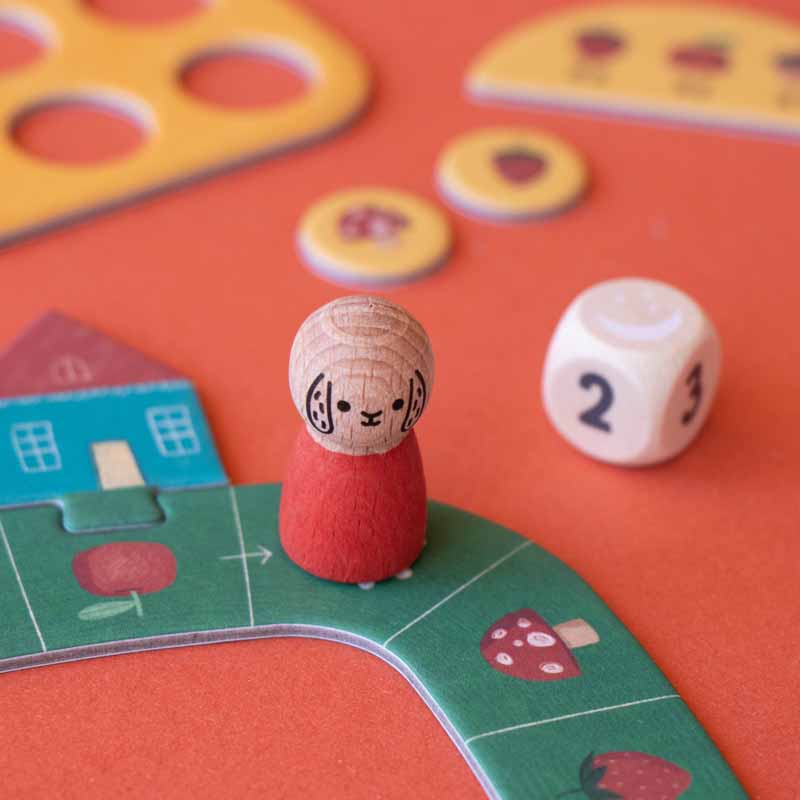 Detailansicht der Spielfiguren im Strawberries Waldspiel
