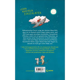 Buchrückseite von „Träum schön, mein lieber Schatz!“. Ein Vogel fliegt mit einem Glühwürmchen auf einer Wolke vor einem Nachthimmel, unten stehen zwei kleine Mäuse.