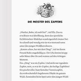Innenseite mit dem Kapitel „Die Meister des Zapfens“. Oben eine kleine Zeichnung der Eule Bubo mit Brille. Der Text führt in die Geschichte ein, in der die Tiere im Wald ein spannendes Spiel um einen besonderen Zapfen spielen.