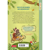 Buchrückseite von „Wilma Walnuss und das kleine Baumhotel“.
Die Rückseite zeigt Wilmas Freundin Amalie Wildschwein im Holzauto und einen Beschreibungstext zum Buch. Die Szene spielt im Wald, mit Pilzen, Blättern und einer warmen Waldstimmung.