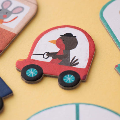 Beep Beep Kinderpuzzle mit Autos und Fahrrädern – 48 Teile Beobachtungsspiel - Detailansicht eines Puzzleteils mit Vogel im Auto