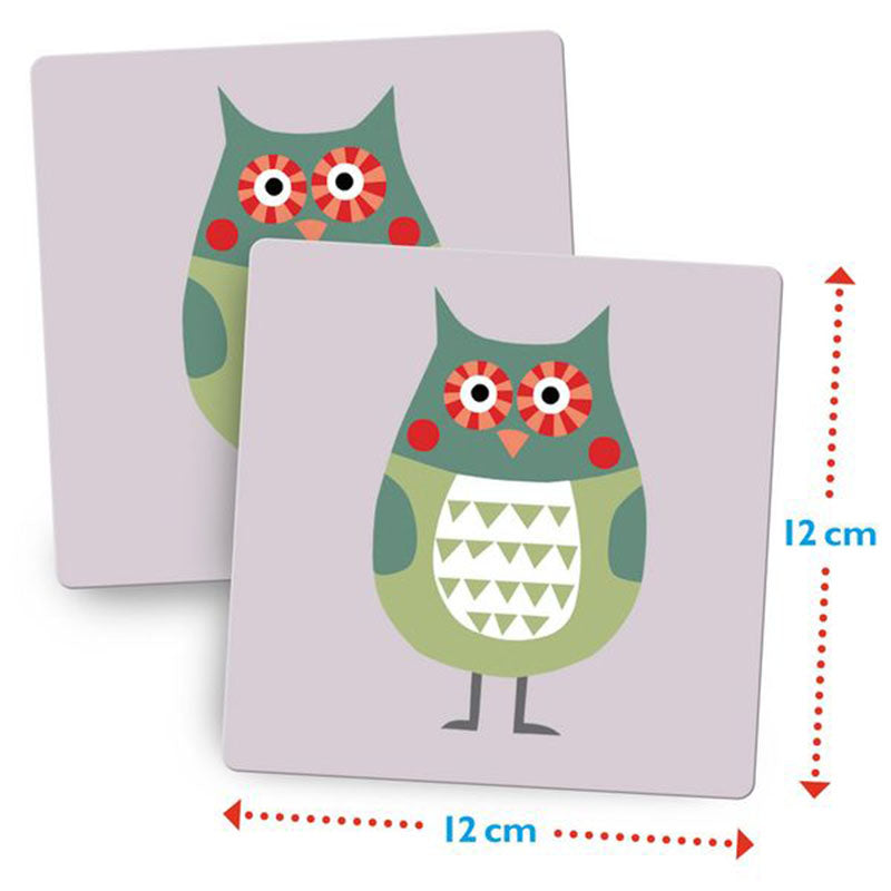 Zwei große quadratische Memory-Karten (12 x 12 cm) mit Eulenmotiv.