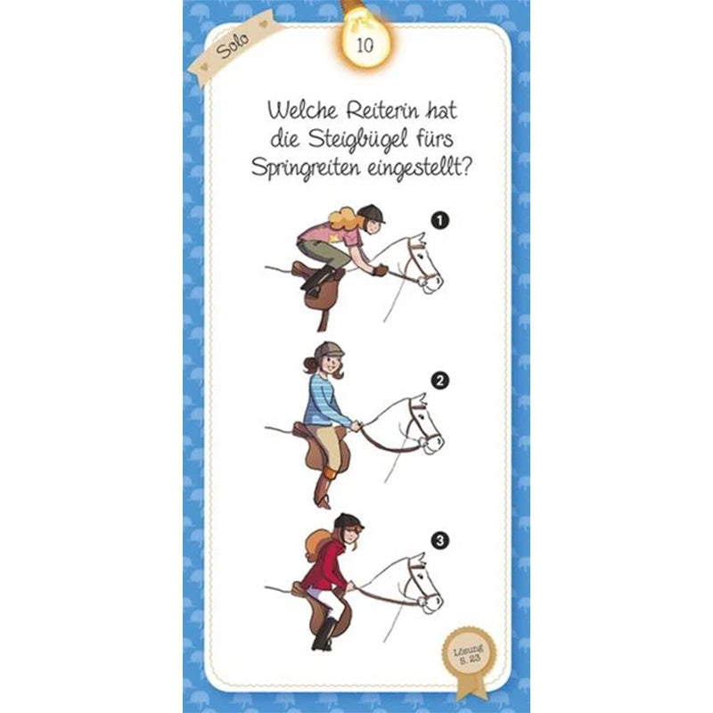 Quizkarte mit Illustrationen von drei Reiterinnen auf Pferden und der Frage: „Welche Reiterin hat die Steigbügel fürs Springreiten eingestellt?