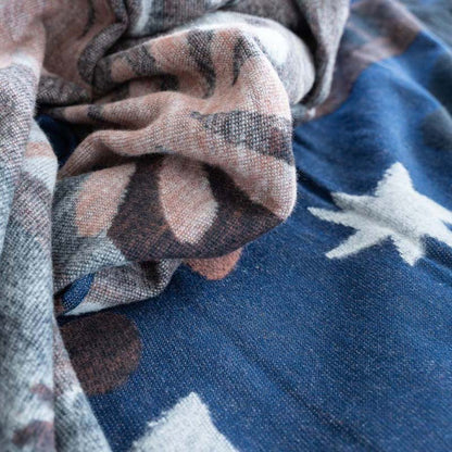 Innen- und aussenansicht der Fuchs Kuscheldecke