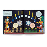 Buchseite Innenseite, Mondphasen erklärt, farbige Darstellung mit Figuren und Nachtlandschaft.